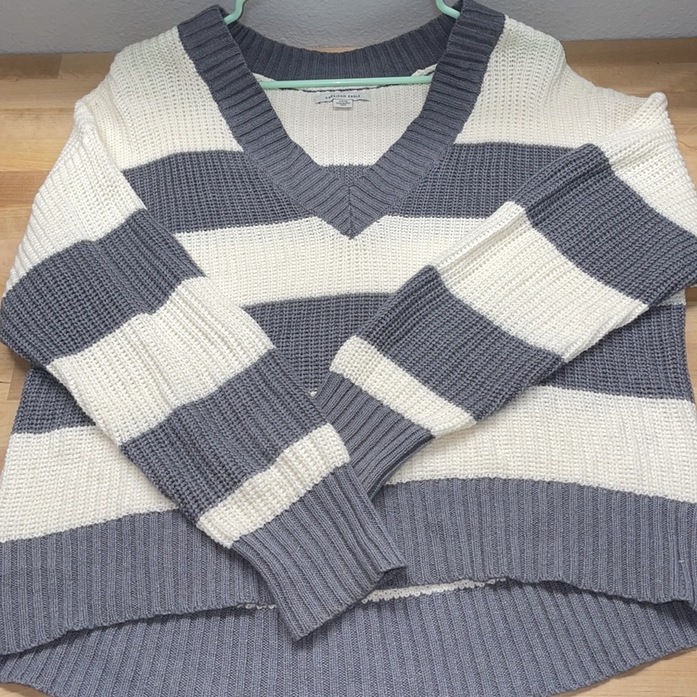 American Eagle V-Neck Sweater